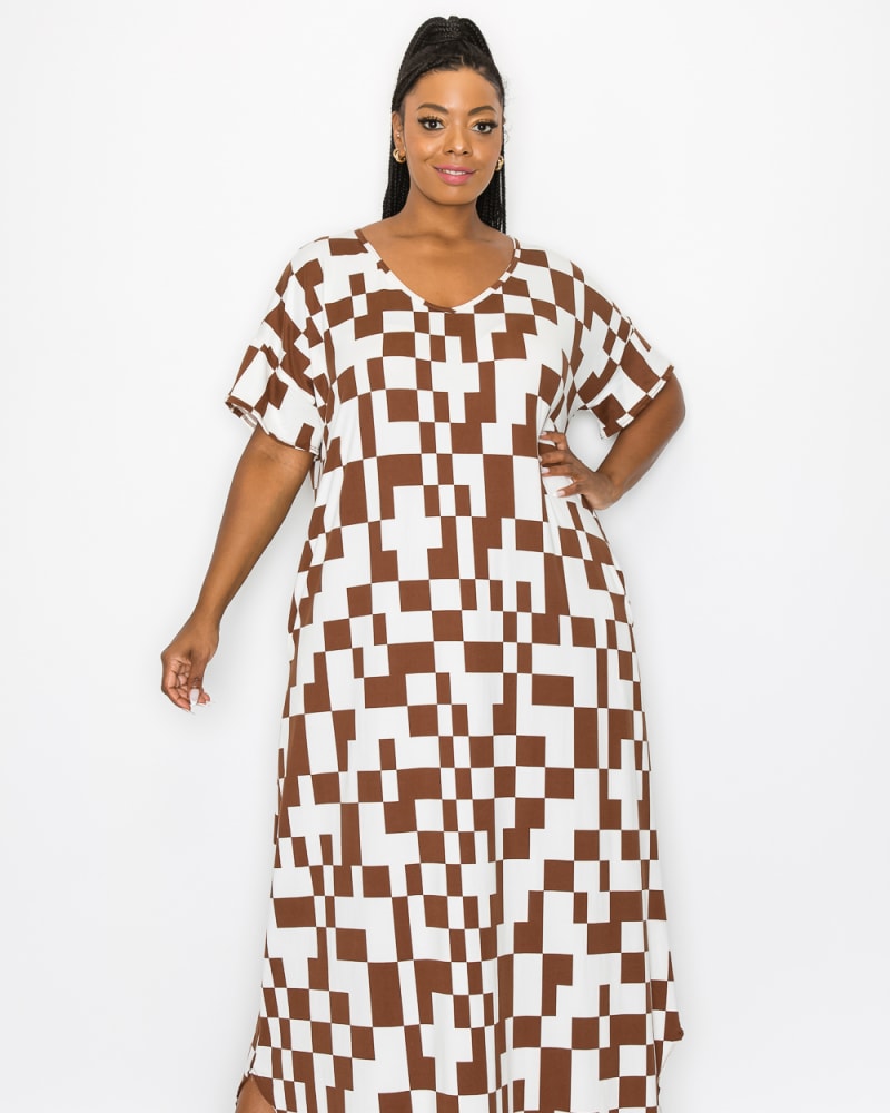 Front of a model wearing a size 4X Nari Pocket Maxi Dress in Brown Ivory by L I V D. | dia_product_style_image_id:243849